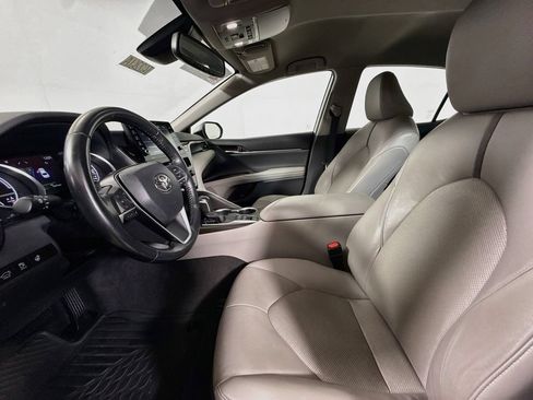 Certified 2021 Toyota Camry XLE w/ Cold Weather Package FWD image 21