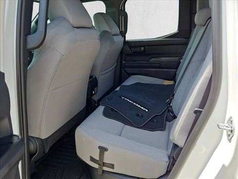 Used 2025 Toyota Tacoma SR5 AWD/4WD image 13