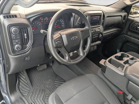Used 2020 Chevrolet Silverado 1500 Custom Trail Boss w/ Custom Convenience Package AWD/4WD image 9