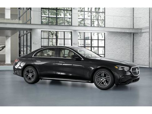 New 2026 Mercedes-Benz E 450 4MATIC Sedan image 13