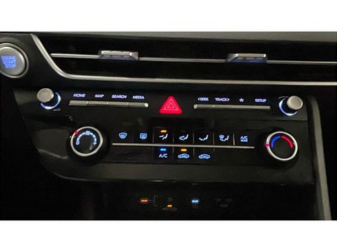 Used 2025 Hyundai Sonata SE image 13