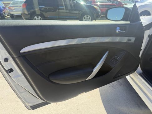 Used 2014 INFINITI Q60 2dr Auto AWD w/ Premium Package image 18