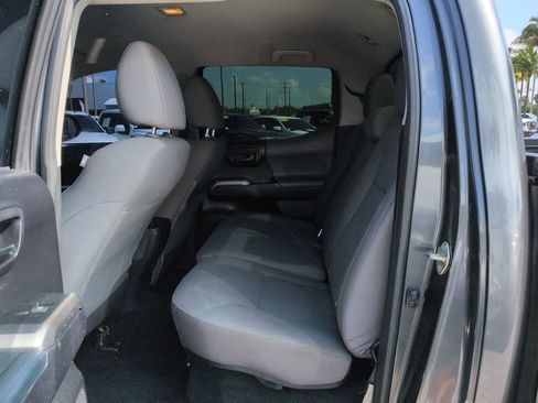 Used 2020 Toyota Tacoma SR5 RWD image 14