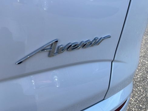 Used 2023 Buick Enclave Avenir w/ Avenir Technology Package image 31