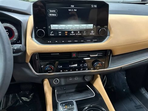 Used 2023 Nissan Rogue Platinum AWD/4WD image 23