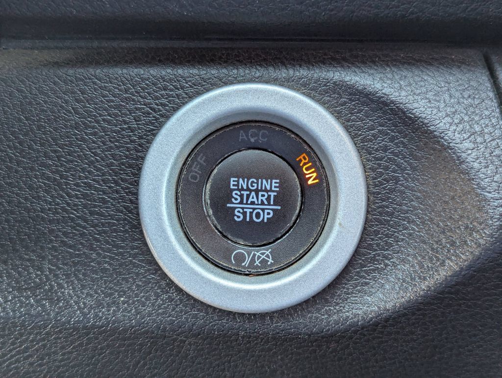 Used 2022 RAM 1500 Warlock AWD/4WD image 18