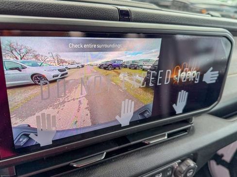 New 2026 Jeep Gladiator Sport image 21