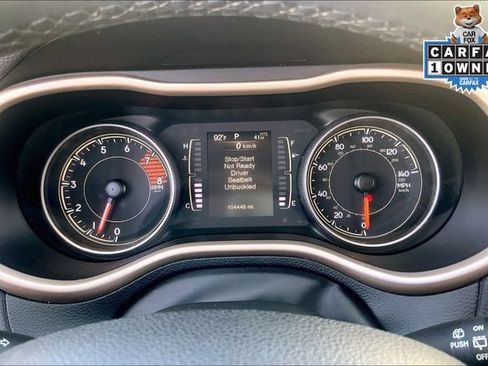 Used 2018 Jeep Cherokee Latitude w/ Altitude Package FWD image 18