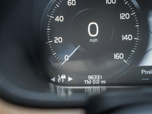 Used 2018 Volvo S90 T6 Inscription w/ Convenience Package image 43