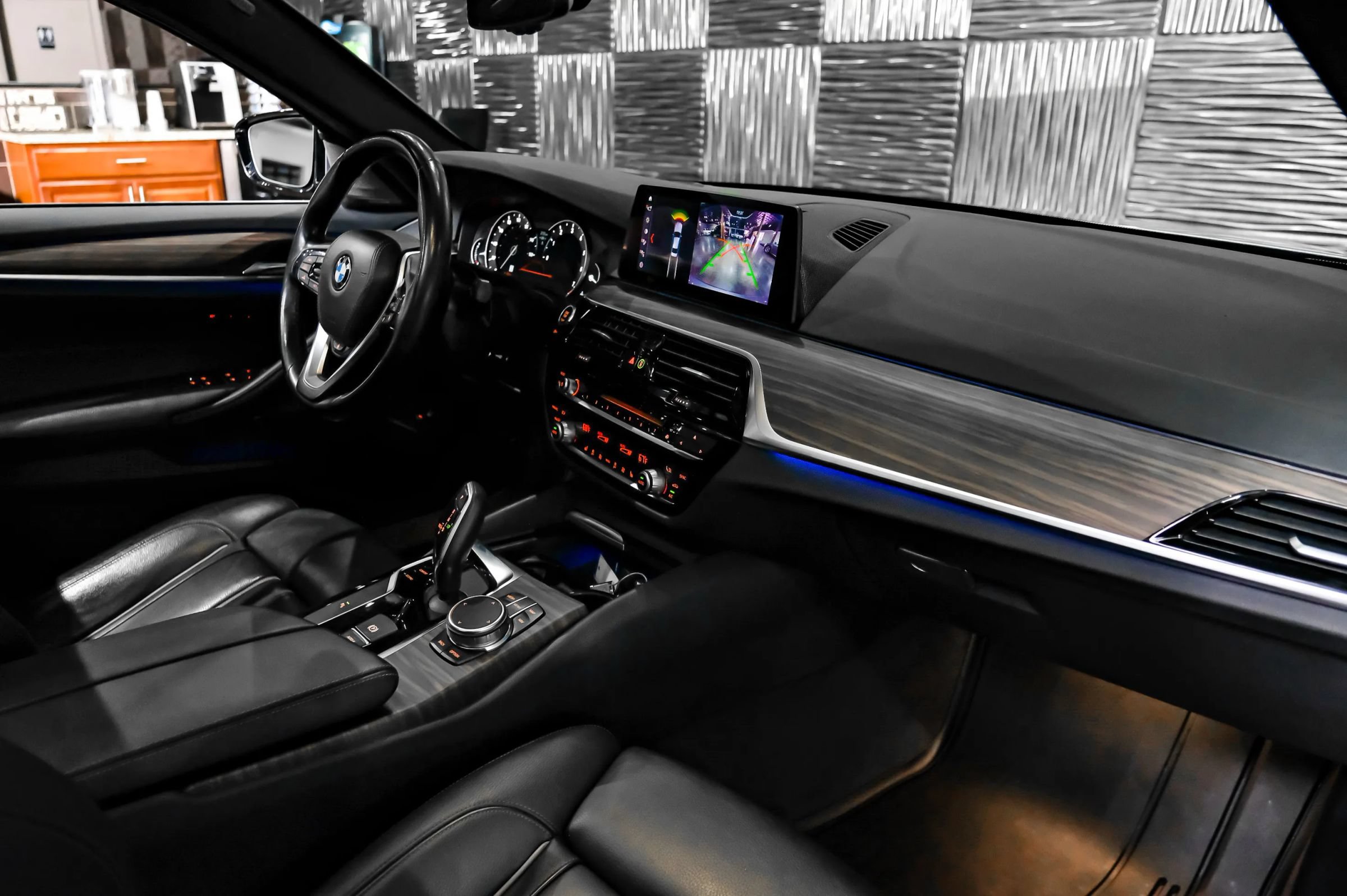 Used 2019 BMW 540i xDrive AWD/4WD image 15