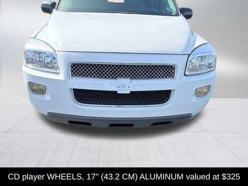 Used 2005 Chevrolet Uplander LS image 2