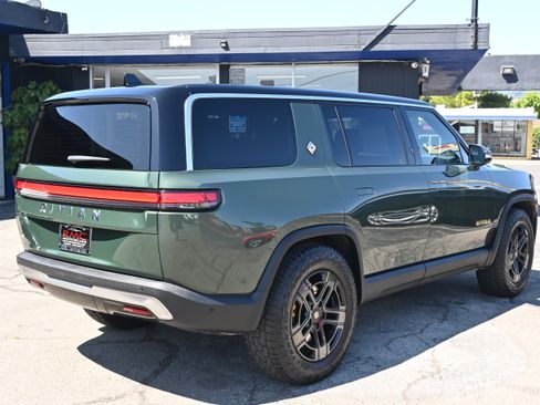 Used 2023 Rivian R1S Adventure AWD/4WD image 6