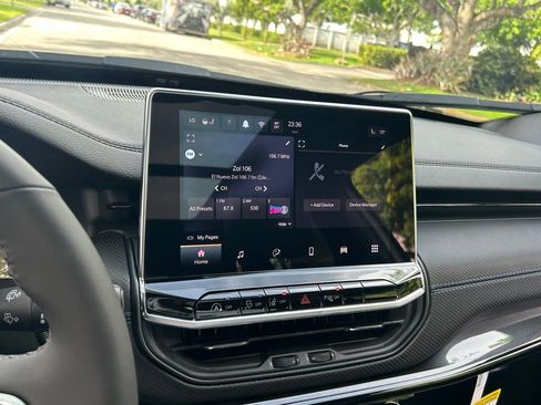 New 2025 Jeep Compass Limited w/ Sun & Sound Group image 21