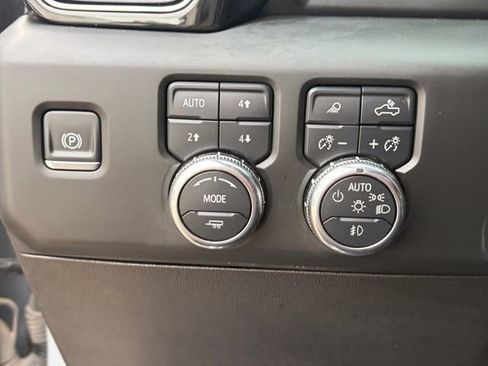 Certified 2025 GMC Sierra 2500 AT4 AWD/4WD image 5
