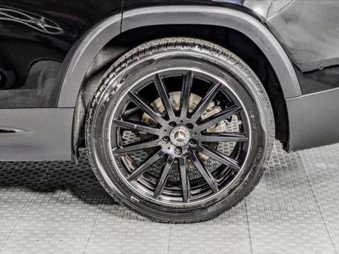 Used 2023 Mercedes-Benz GLB 250 4MATIC image 38