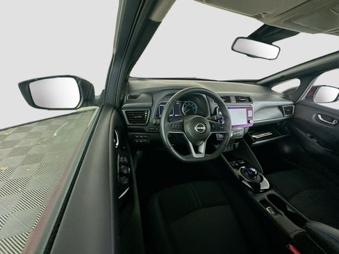 Used 2025 Nissan Leaf SV Plus FWD image 18