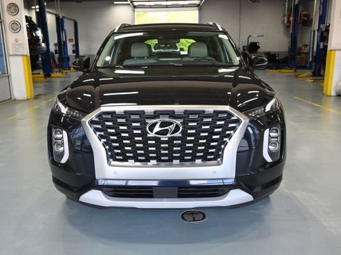 Used 2021 Hyundai Palisade Limited AWD/4WD image 2