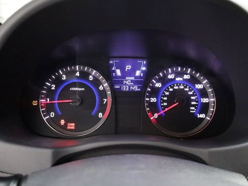 Used 2014 Hyundai Accent GLS FWD image 13