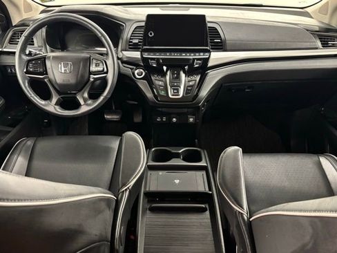 Used 2025 Honda Odyssey Elite image 29