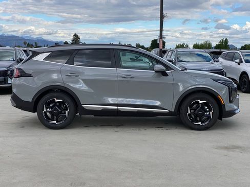 New 2026 Kia Sportage EX image 2