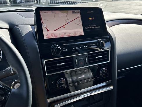 Used 2024 Nissan Armada SL image 28