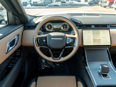 New 2025 Land Rover Range Rover Velar Dynamic HSE image 12