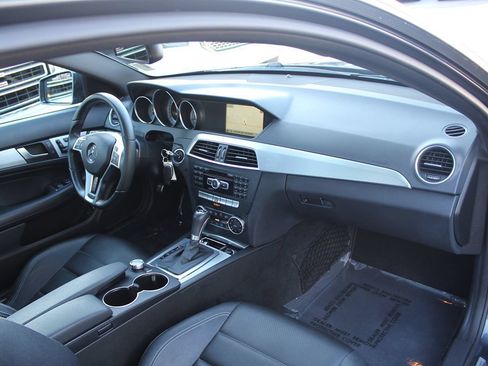Used 2015 Mercedes-Benz C 250 Coupe image 21