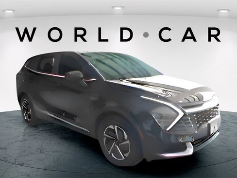 Certified 2024 Kia Sportage LX image 1