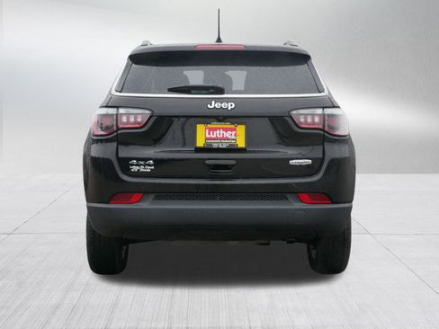 Used 2022 Jeep Compass Latitude image 6