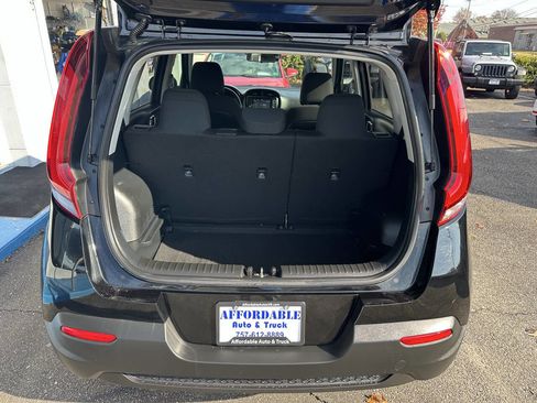 Used 2020 Kia Soul S image 21
