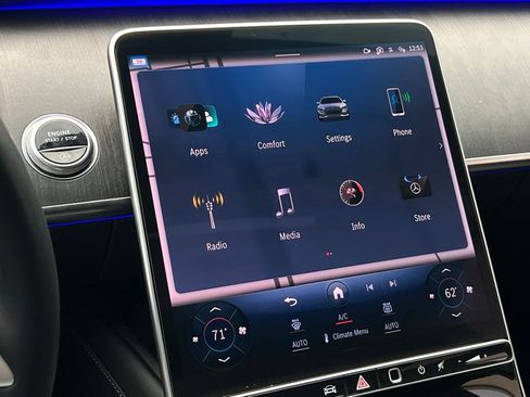 Used 2021 Mercedes-Benz Maybach S 580 4MATIC image 32