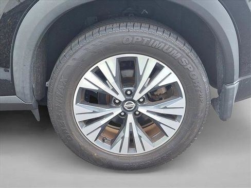 Used 2021 Nissan Rogue SV FWD image 12