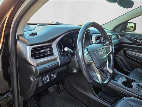 Used 2020 GMC Acadia Denali image 9