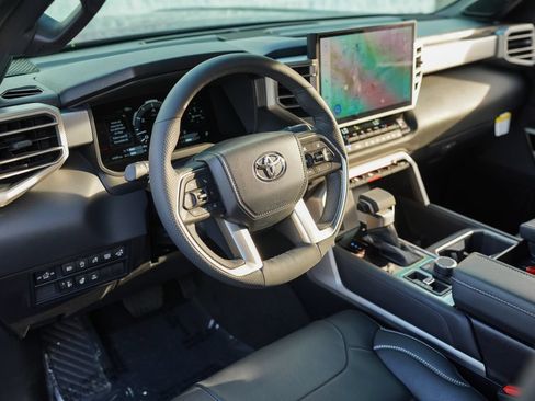 Used 2026 Toyota Tundra Limited AWD/4WD image 19