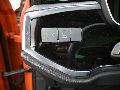 Used 2025 Audi Q3 2.0T Premium image 27