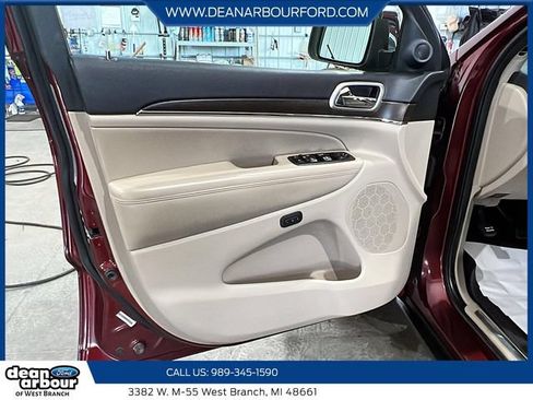 Used 2016 Jeep Grand Cherokee Limited AWD/4WD image 11