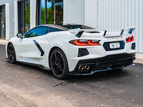 Used 2022 Chevrolet Corvette Stingray Premium Conv w/ Z51 Performance Package RWD image 8