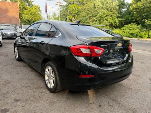 Used 2019 Chevrolet Cruze LT FWD image 9