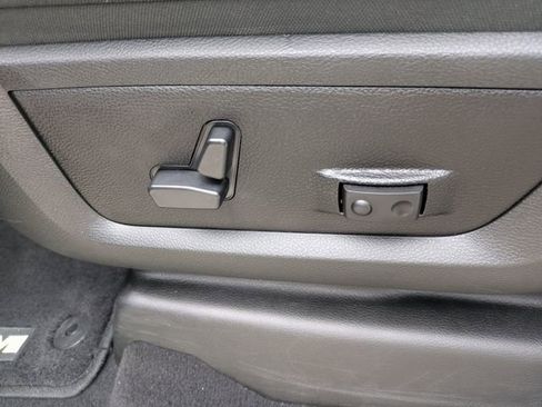 Used 2024 RAM 3500 Big Horn AWD/4WD image 21