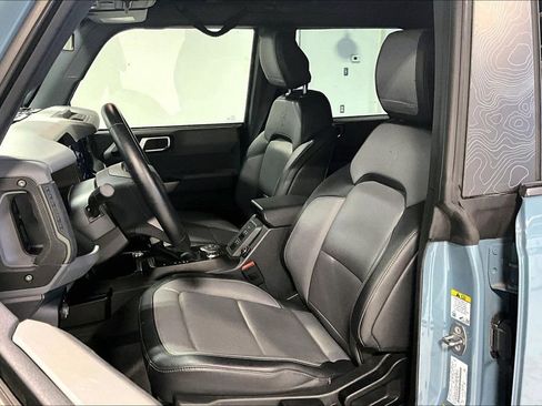 Used 2023 Ford Bronco Everglades image 32