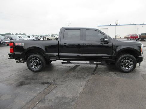 Used 2023 Ford F250 XLT w/ XLT Premium Package AWD/4WD image 4