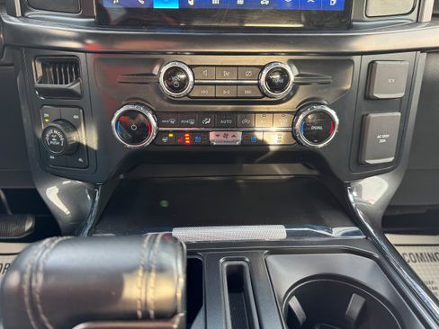 Used 2022 Ford F150 Lariat w/ Equipment Group 502A High image 21