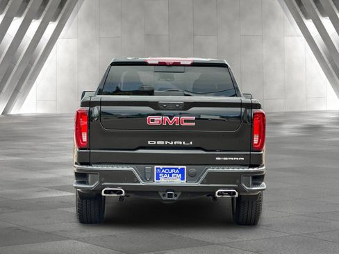 Used 2024 GMC Sierra 1500 Denali w/ Technology Package AWD/4WD image 4