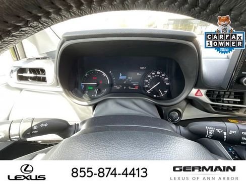 Used 2025 Toyota Sienna XLE FWD image 17