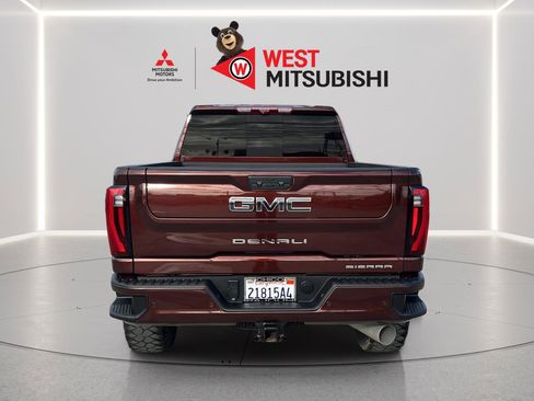 Used 2024 GMC Sierra 2500 Denali Ultimate image 9