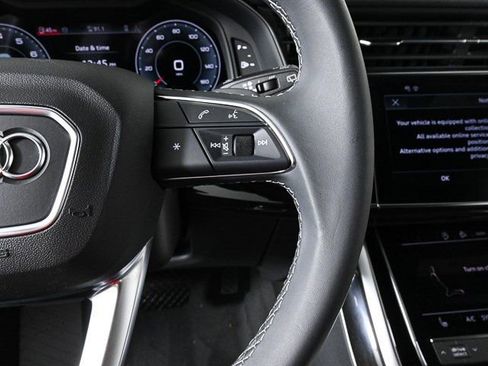 Used 2025 Audi Q8 Premium AWD/4WD image 10