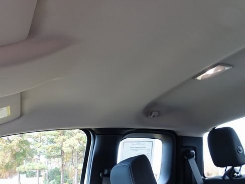 Used 2019 Ford Ranger XL w/ Equipment Group 101A Mid image 16