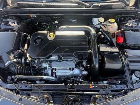 Used 2023 Chevrolet Malibu LT image 33