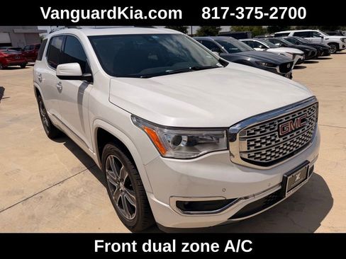 Used 2019 GMC Acadia Denali w/ Technology Package FWD image 5