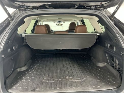 Used 2020 Subaru Outback Touring XT image 24